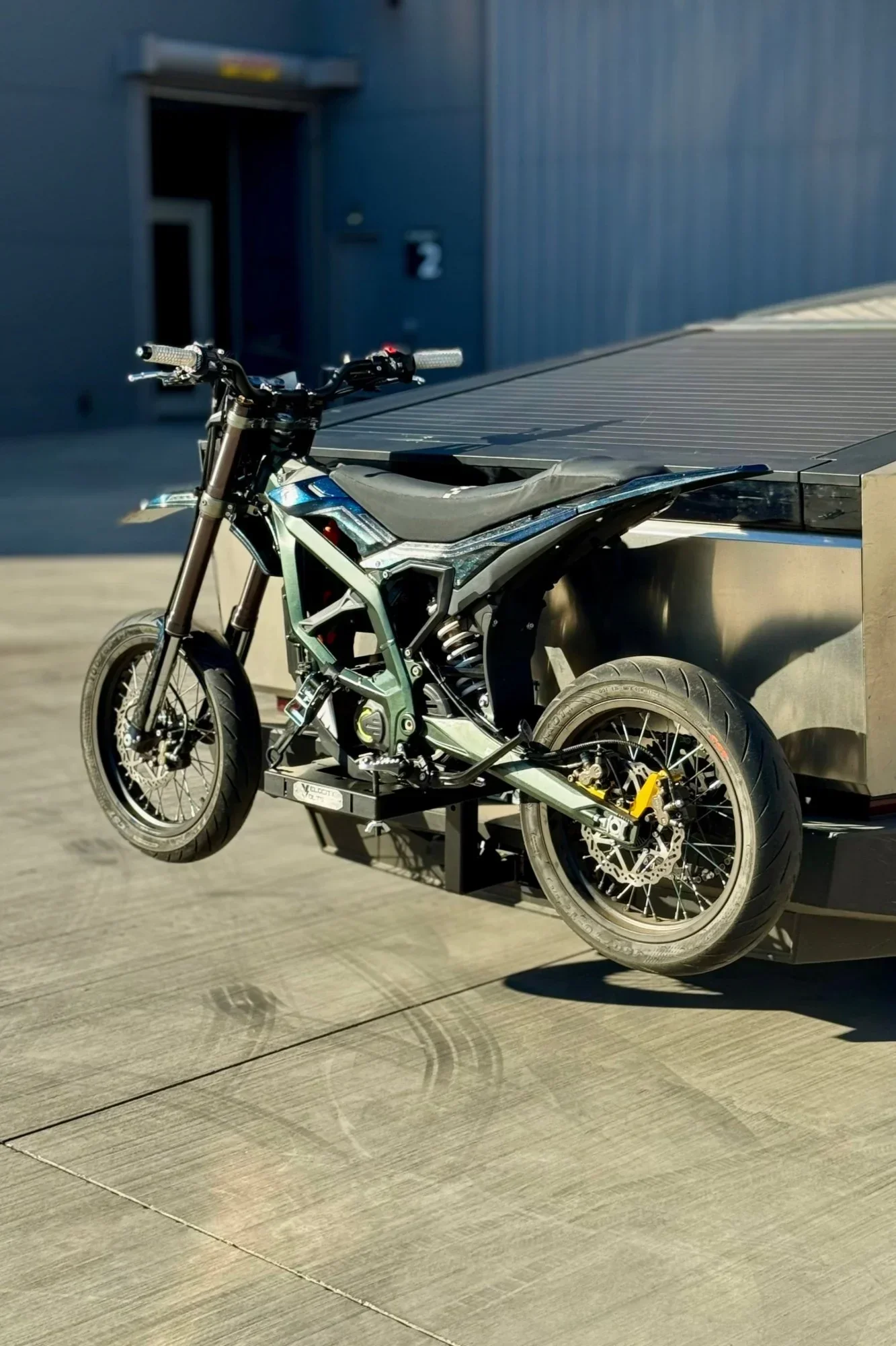 Velocity Volts Charge Carrier for e-Moto | Updated Design