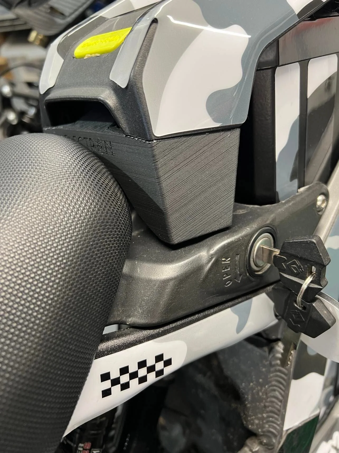Electron Cycles Sur Ron Battery 72v 55Ah Dominator V4 9c + Charger - View 3