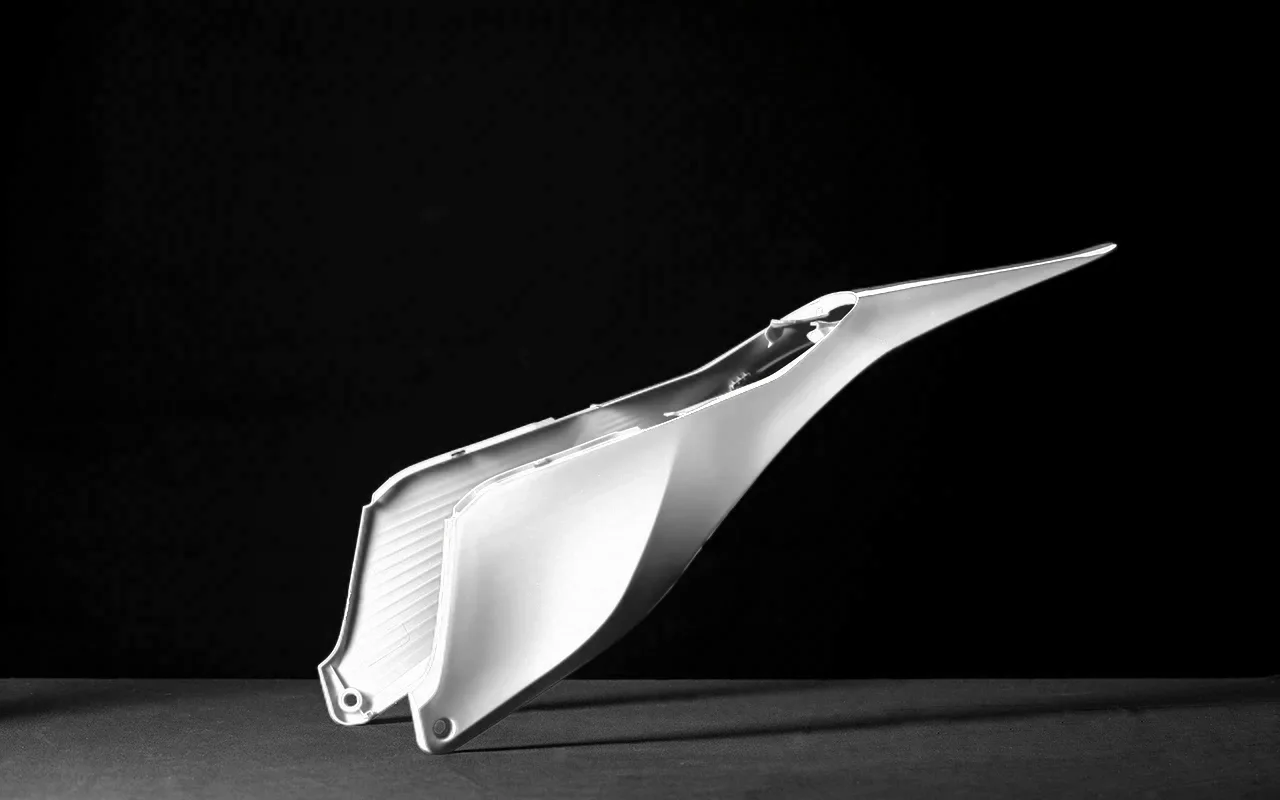 STARK VARG Rear Spoiler - View 3
