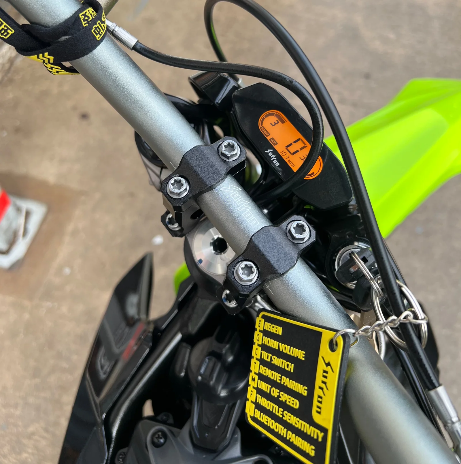 USED SUR RON HYPER BEE GREEN BIG WHEEL - View 2