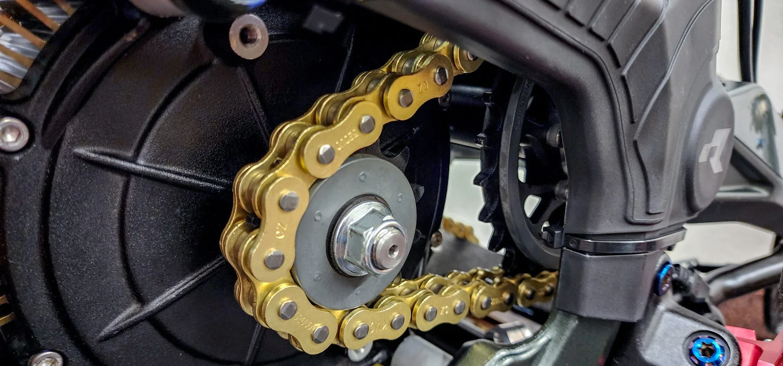 WARP 9 RACING ULTRA BEE CHAIN DRIVE - View 2